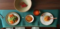 梦见请人吃饭什么意思